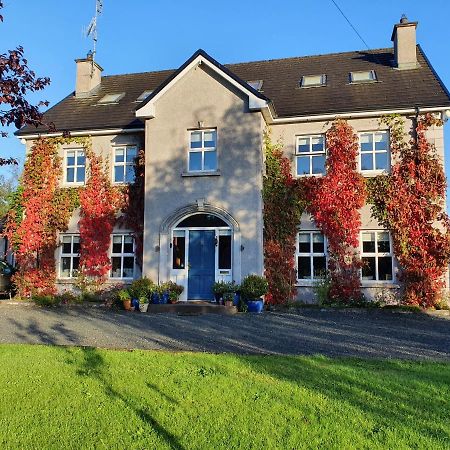 Lynster House Hotell Monaghan Exteriör bild
