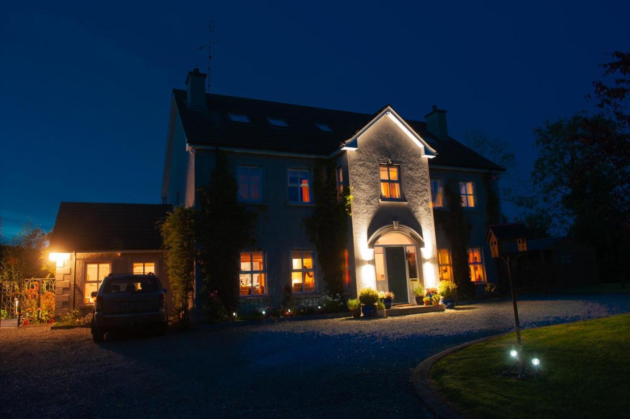 Lynster House Hotell Monaghan Exteriör bild