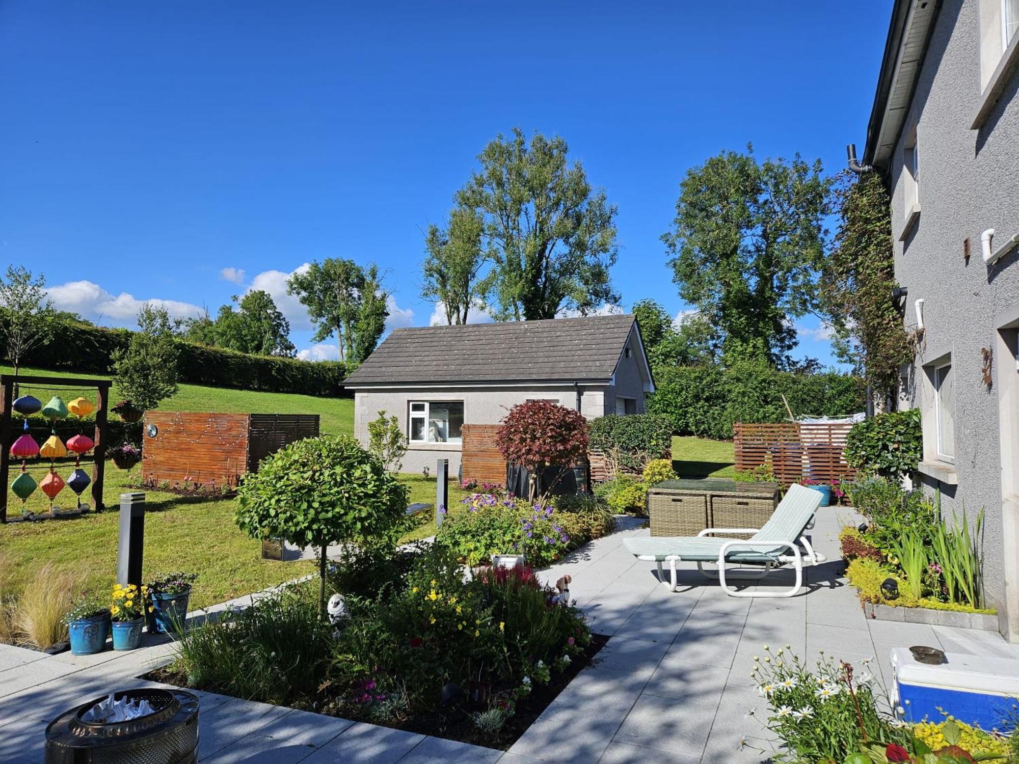 Lynster House Hotell Monaghan Exteriör bild